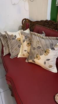 Product Review of SET SARUNG BANTAL SOFA COKLAT uk.40x40/ uk.45×45 ,isi 5 sarung bantal + 1 taplak meja from S**3 0