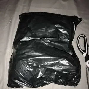 TRAILTOP Gym Ball Yoga 65/75cm Bola Olahraga Otot dengan Pompa Gratis Ideal untuk Latihan Fitness & Rehabilitasi