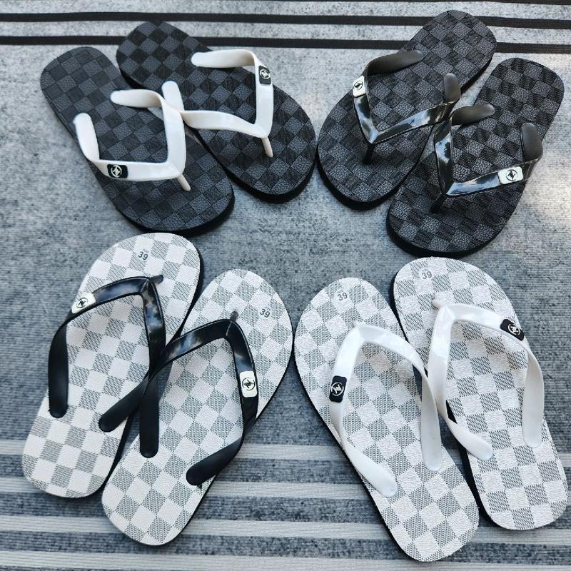 Dép tông nam đế cao su cao cấp xỏ ngón sọc caro vuông màu đen trắng size 38 - 43