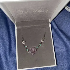 Jewelry Fashion Gelang Bunga Persik Kecil Gaya Mewah Seri Kupu-kupu Persik Penuh Hadiah Perhiasan untuk Pacar, Gelang yang Dapat Disesuaikan untuk Anak Perempuan dalam Kotak Hadiah Cantik