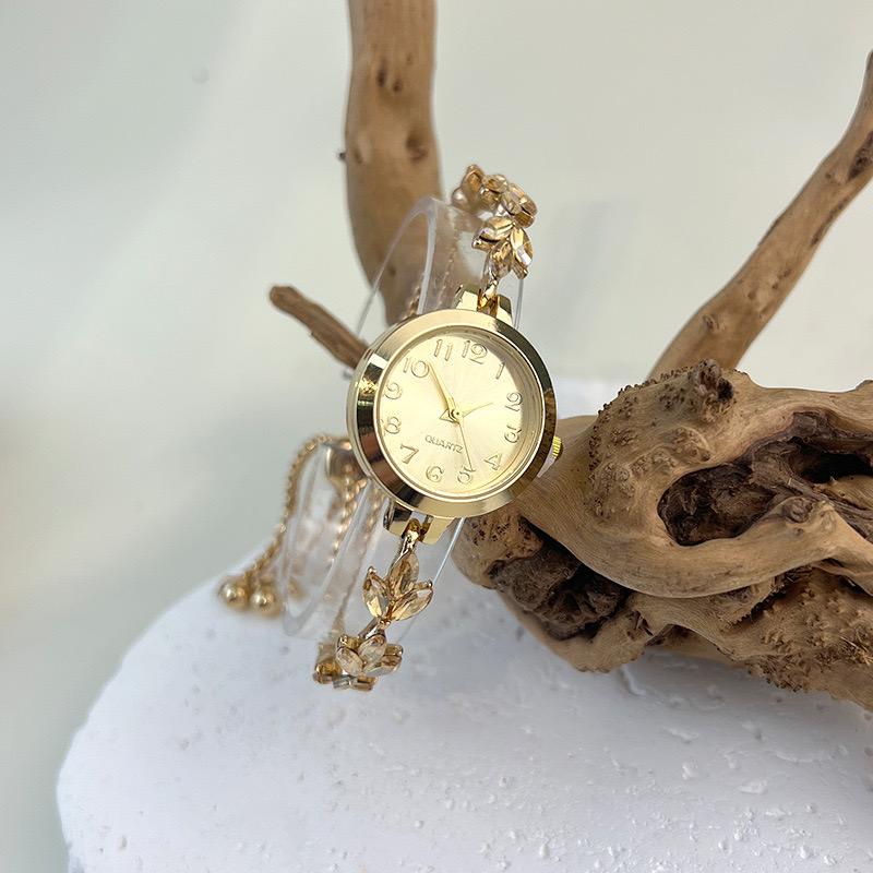 Jam Tangan Serut Wanita Mewah Simple Elegan Model Bulat Rantai Bunga quartz stainless jarum watches 6