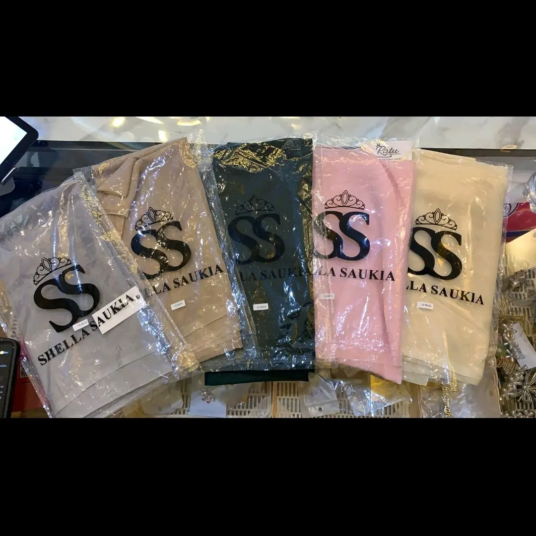 Hijab Square Shella Saukia by Ratu Fashion kode: SS 10-B335