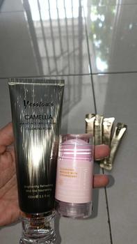 Product Review of FYC - Yessica's Tea Tree & Strawberry Anti Pores & Acne Clay Stick Mask from s**1 2