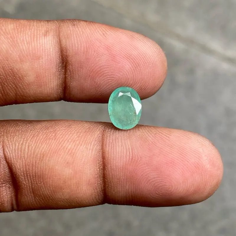 Natural Emerald Beryl Jamrud Asli Batu Zamrud Dim 9.5x7x3.5 CT 1.60