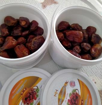 Product Review of PROMO PAKET 2 EMBER - Kurma Al Qassim Premium Kurma Al Qassim Kemasan Ember from W**i 0