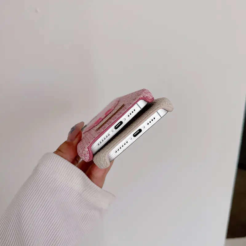 Ốp iPhone, Hàng Mới Về, Họa Tiết Dệt Thời Trang, Gấu Thêu Dễ Thương, Thích Hợp Cho iPhone 16, 15, 14, 16Promax, Pro Plus, 13, 12, 11, Promax, 16Pro, Xr, X, Xsmax, Chống Sốc, Ốp Bảo Vệ Điện Thoại 7