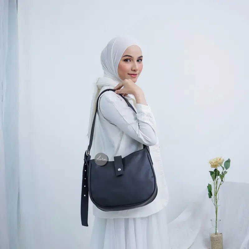 MILLY shoulder bag by Deera Selempang Slingbag Wanita 0