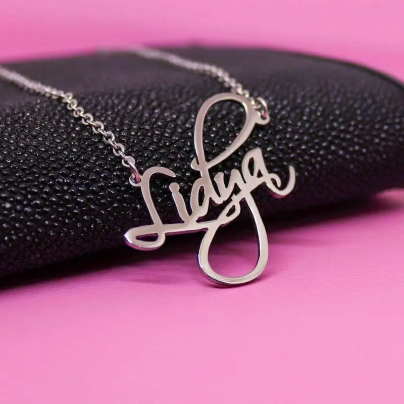 Kayla Necklace - Kalung Nama Custom Elegan Titanium Kuning dan Putih untuk Hadiah Anak Dewasa Emas Perhiasan Rantai Silver Gold 4