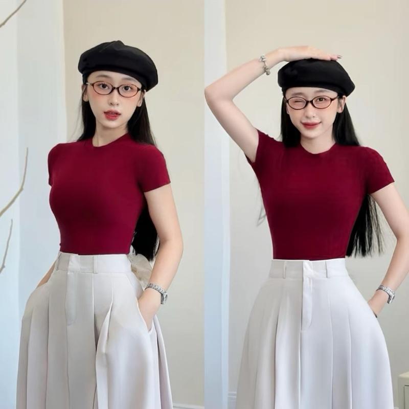  Áo thun trơn tay ngắn mix gì cũng xinh. Thích hợp đi làm đi học đi chơi... Chất thun nhập Hàn cao cấp thấm hút mồ hôi. Nữ Cotton Women Top 
