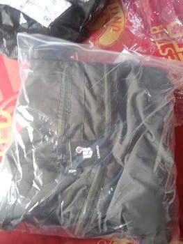 Product Review of Larisko Jaket Windbreaker Wexzy Waterproof Premium from d**s 1