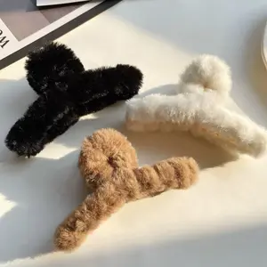 Jedai Fluffy Korea Viral – Jepit Rambut Bulu Lembut Wanita Kekinian