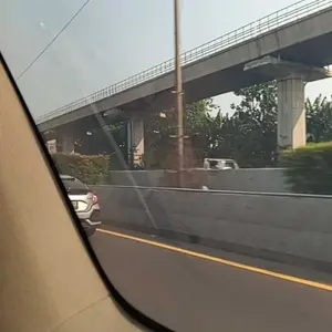 Kapak Besi Merah Gagang Kayu Kampak
