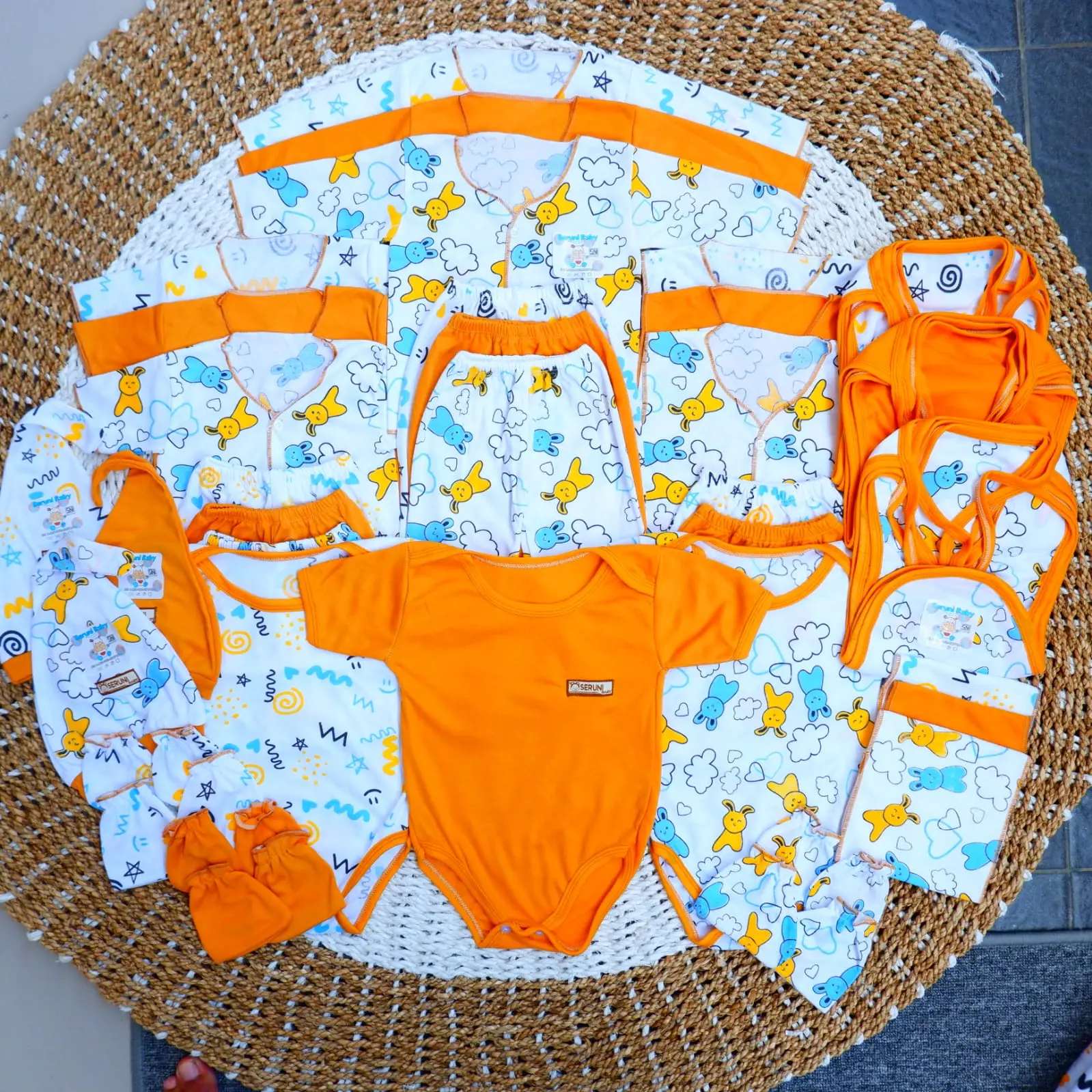 39Pcs Paket Perlengkapan Bayi Baru Lahir SNI 0-4 Newborn Baby Gift Set - Serian Olive Hijau Katun Parsel