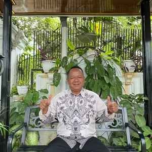 [Beli Lokal] Kemeja Batik Prakasa Motif Bara Slimfit Lengan Panjang Batik Solo Baju Nyaman Pria Atasan Cowok