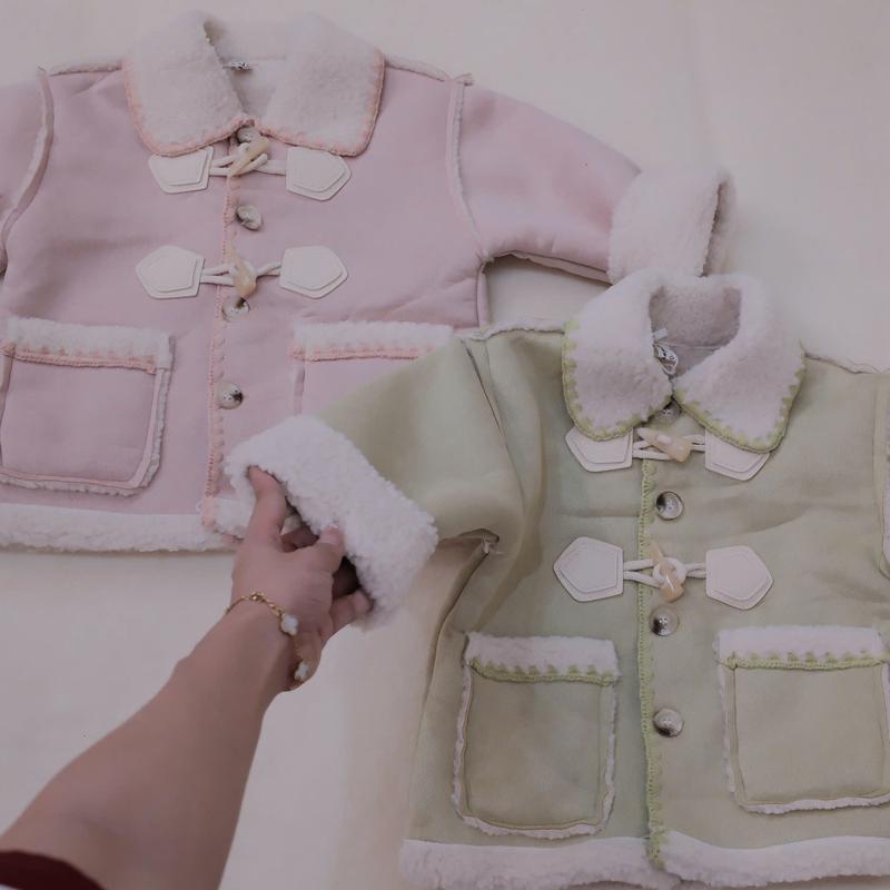 MẸ THÓC áo bé gái : áo khoác da lộn khuy vân đá lót lông cổ bẻ dệt viền BÉ GÁI dáng basic hàng QCCC by KID CLOTHING