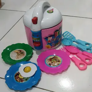 BISA COD Mainan Anak Rice Cooker Magicom Masak Masakan Bahan Plastik Ramah Lingkungan Aman untuk Anak Cocok untuk Edukasi dengan Piring dan Alat Masak