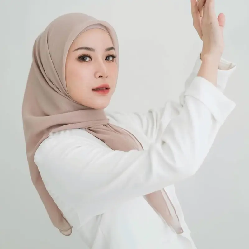 Hijab Paris Classic Premium Segi  Empat  Kerudung Muslim Wanita 6