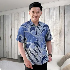 Baju Batik Lengan pendek/Hem terbaru model kekinian pria/cowok,dengan bahan polimicro.halus,lembut,tdk luntur.