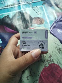 Product Review of ADLEEVA Daylight Cream With Sunscreen Glow Up Protection from M**🦋 0