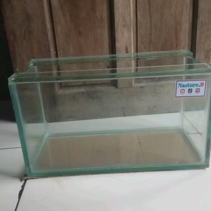 AQUARIUM MINI UKURAN PLT 35x18,5,x18,5  KACA BENING KETEBALAN KACA 7mm Cocok untuk kebutuhan ikan kesayangan  Cupang  Chana Dan ikan hias lainnya 2