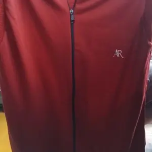 Rosal Baju Rompi Sholat Full Jipper Dewasa Bahan Bebytery Pria dengan 2 Saku & Sleting Full Kebawah Warna Hitam Abu Tua Abu Muda Nevy Maroon Army Ukuran M L XL XXL XXXL