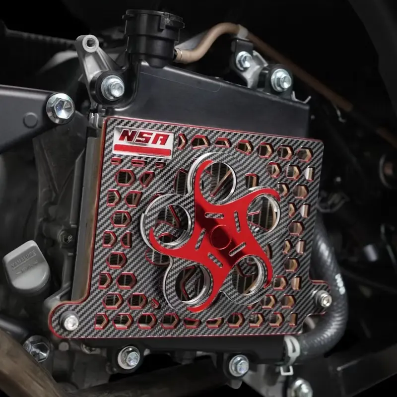 COVER RADIATOR SPINER HONEY COMB CARBON SERIES TUTUP RADIATOR VARIO AEROX NMAX LEXI PCX AKSESORIS  Motorcycle Gold Karet 2