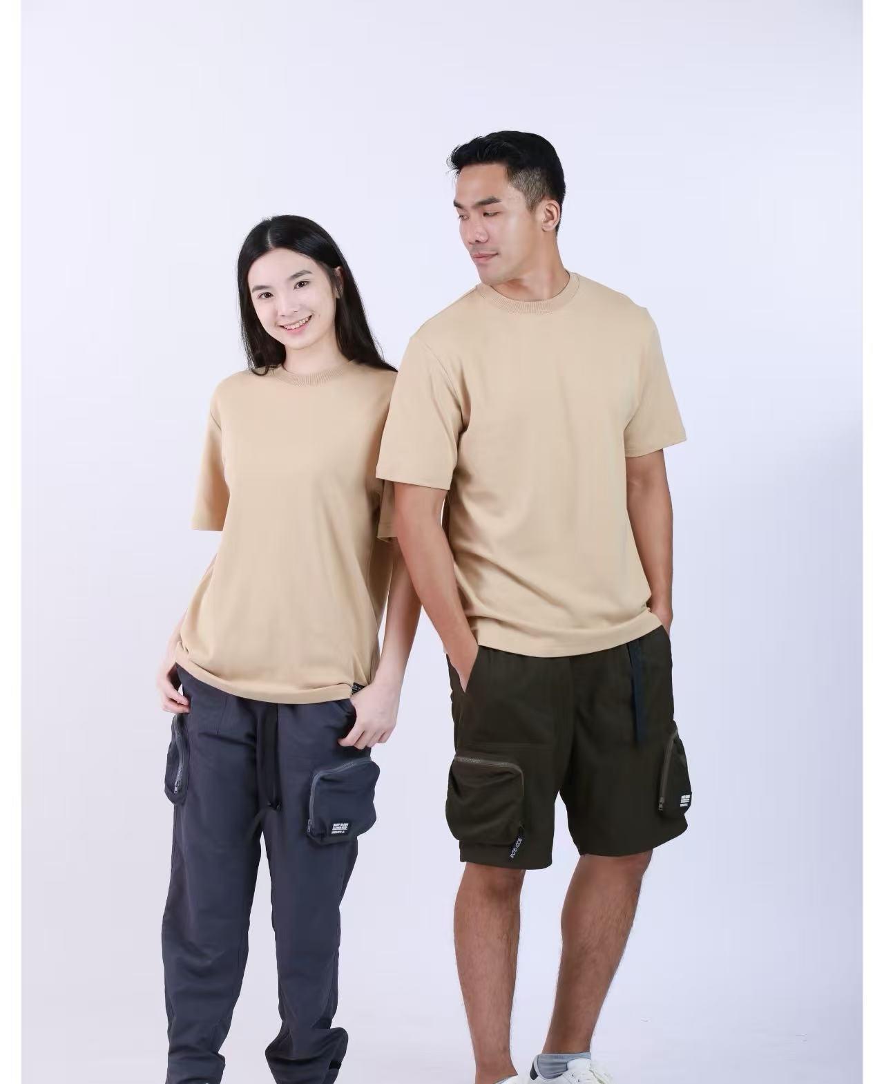 Baju Kaos Pria Polos Premium Tebal Lembut Adem Tidak Gerah Untuk Sehari-Hari 260g Baju Kaos Pria Polos Premium Tebal Lembut Adem Tidak Gerah Untuk Sehari-Hari 260g