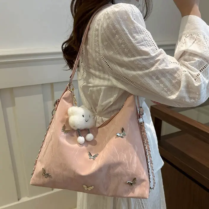 Luna Flutter Bag - Charm Awan