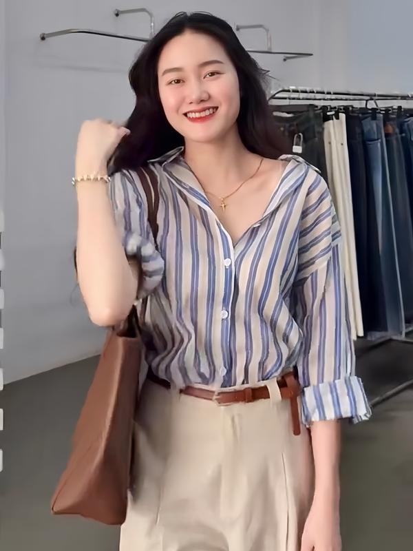 SUBICI - Áo Sơ Mi Tơ Giấy MỎNG Nhẹ Mát Mùa Hè Kẻ Sọc Xanh Biển Freesize Form Rộng Đi Làm Đi Chơi