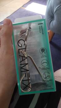 Product Review of YOU GLAMFIX Maxi Curl Lash Curler / Penjepit Bulu Mata Premium Eye Lash from C**᪲ 0