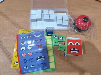 Product Review of Mainan Anak Susun Ekspresi Muka Face Changing Rubik Cube Mainan Puzzle Anak Family Game Kotak Kubus from L**a 0