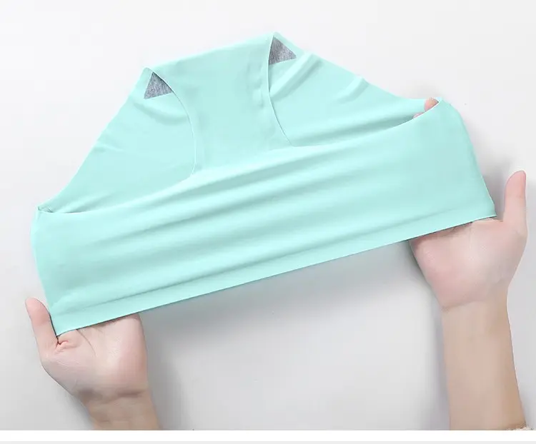 Celana Dalam Seamless Tanpa Jahitan Anti Nyeplak Fashion Es Sutra CD Wanita CD01 8