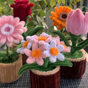 Kerajinan Tangan Bunga Pot dari Kawat Bulu Hiasan Tahan Lama - Pilihan Unik dan Menawan