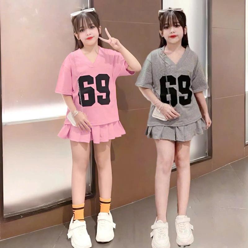4-15 tuổi. Sét bộ chân váy xếp ly có lót váy cho bé gái in số 69 chất vải cotton mềm mịn thấm hút mồ hôi. VS02 4