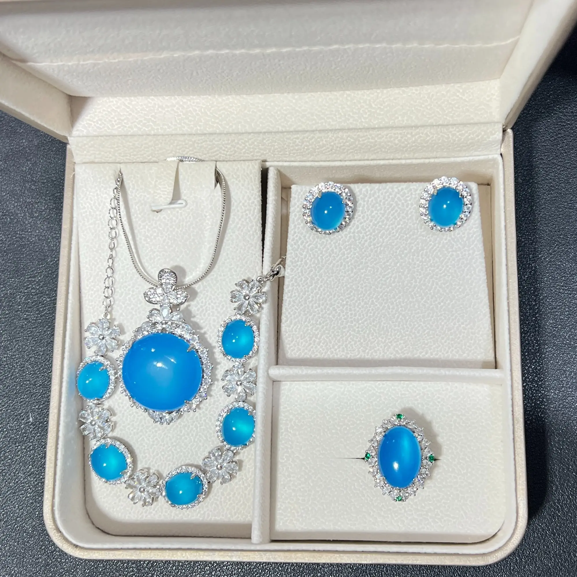High quality natural blue chalcedony jewelry set
