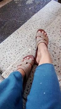 Product Review of Sandal Flat Teplek Casual Wanita Sandal Kulit Asli Garut Adibahaq Carrisa BK from E**g S**i 0