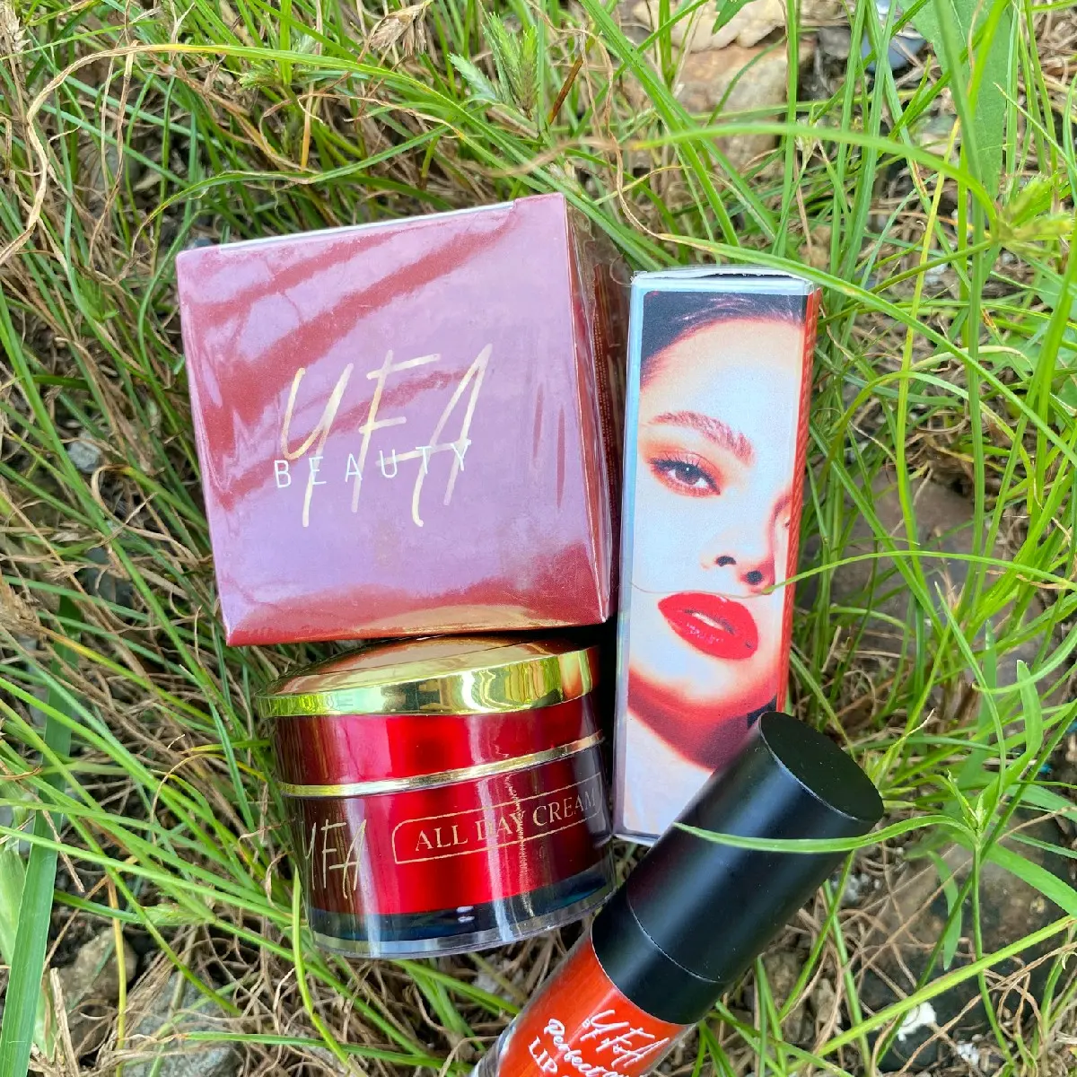 Paket cream dan lip color