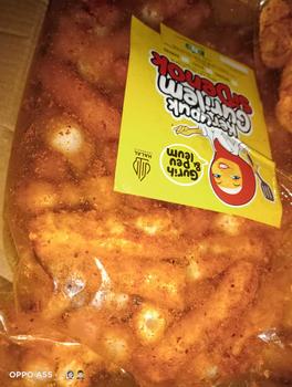 Product Review of Paket Gurilem & Kerupuk Mangkok Pedas isi 500 gram Food Snacks from G**♊ 1