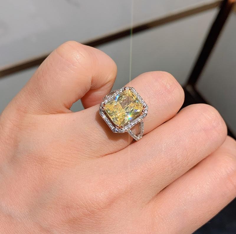 Product Introduction of Lux Co.Yellow square crystal neecklace,earrings and ring set. 4
