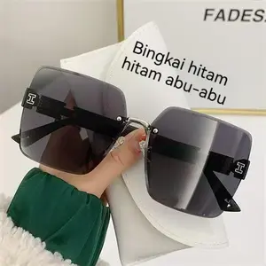 Kacamata hitam ramping bingkai besar trendi wanita baru, kacamata hitam tanpa bingkai, kacamata kelas atas selebriti internet