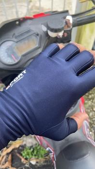Product Review of ￼Sarung Tangan Motosikal Ice Silk Gloves Anti-slip Motorcycle Cycling Rider Bike Gloves Breathable from x**a 1