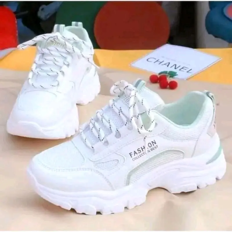 Sepatu Wanita Korea Sport Kasual Sneakers Olahraga - Model Terbaru 1