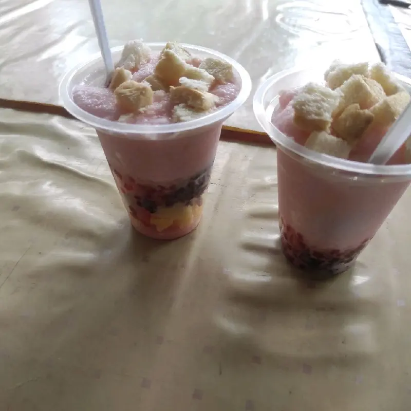 es pisang ijo khas Indonesia 3