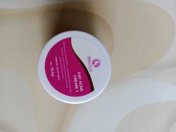 Product Review of DAY CREAM ACNE 1. / CREAM SIANG ACNE 1 DRW SKINCARE BPOM Berminyak Perawatan Wajah Berjerawat Bruntusan from C**i 1