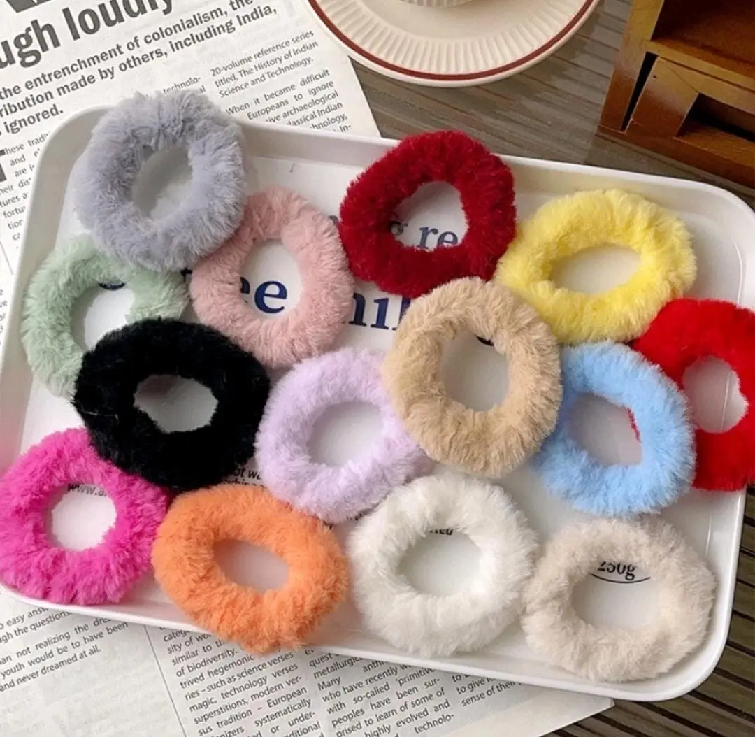 DD9 Scrunchie Ikat Rambut Model Bulu Gaya Korea Ikat Rambut Model Bulu Bola Pom Pom Ponytail Gaya Korea Karet Rambut Berbulu Warna Warni