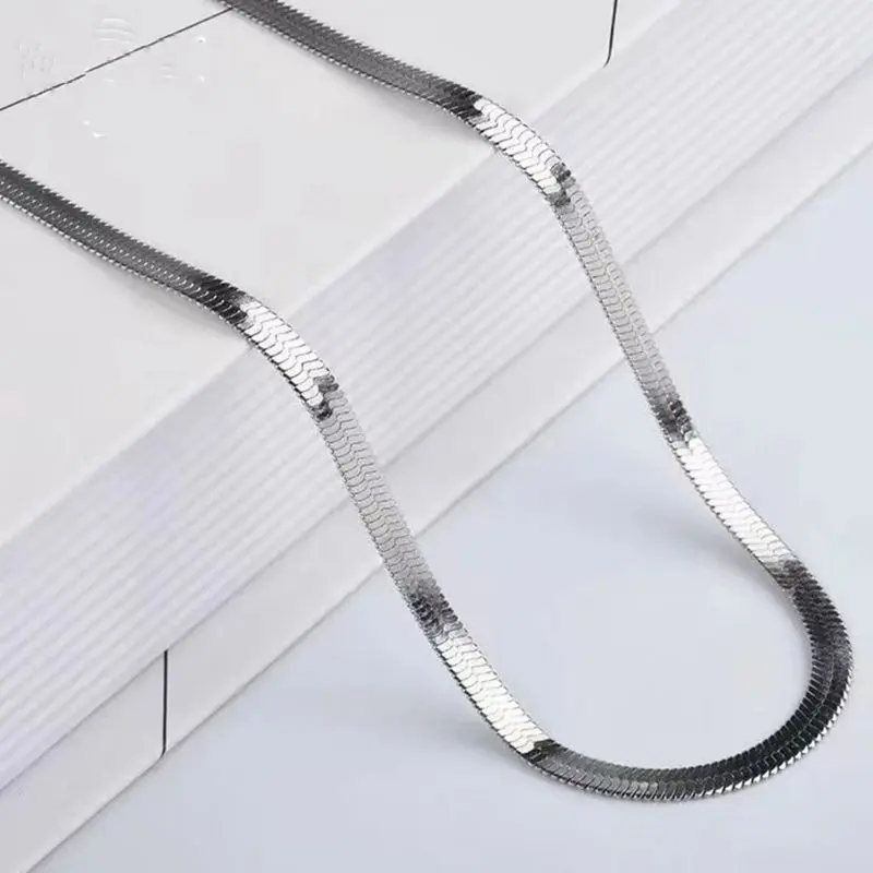 Kalung Titanium Model Pipih Silver Anti Karat Tidak Luntur Pria dan Wanita
