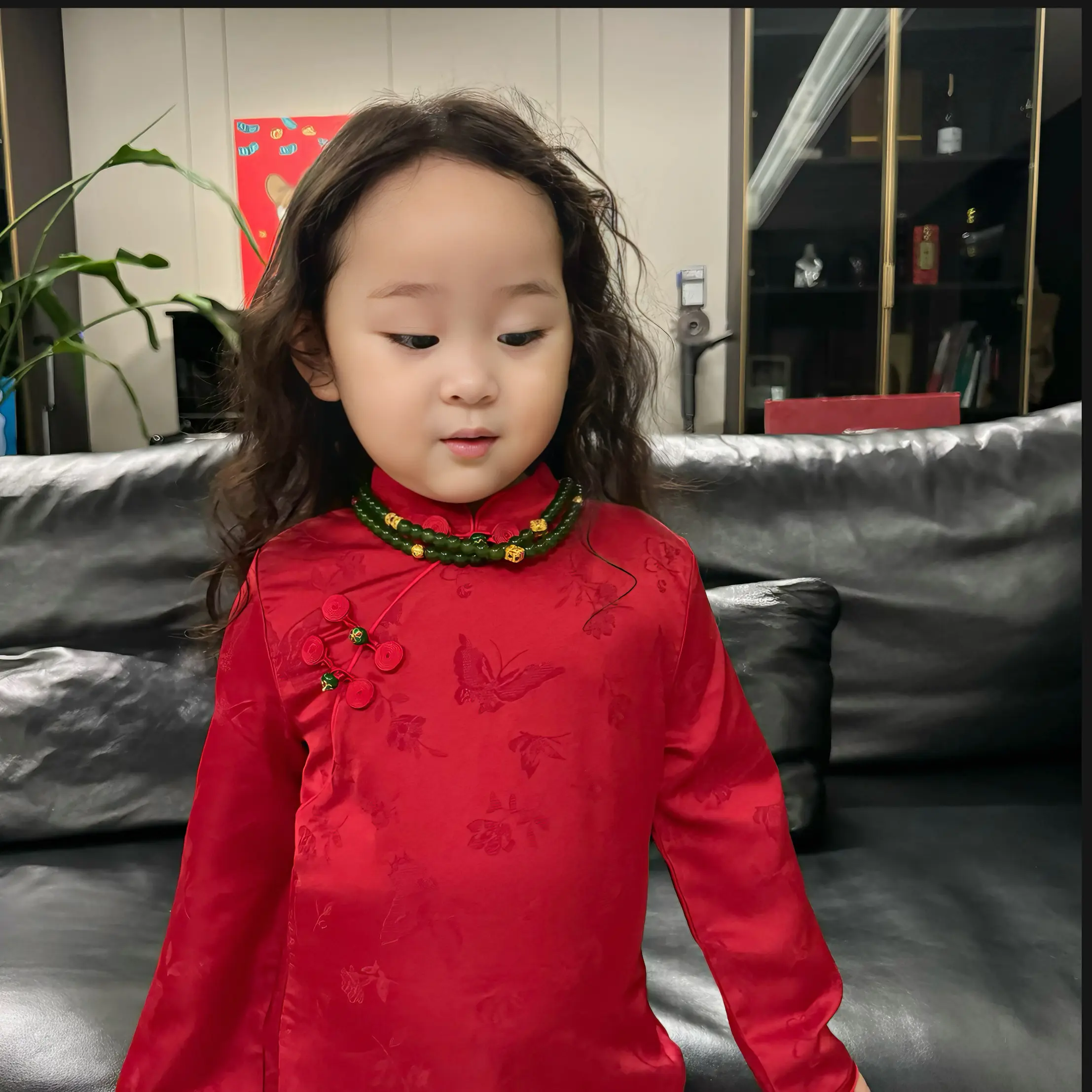 31/2000  Big red Republic of China style children's cheongsam dress long-sleeved Tang suit high-end jacquard Angolan red girl cheongsam