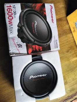 Product Review of Subwoofer 12" Pioneer TS W312D4 - TS W 312 D 4 - 312D4 - 12 inch - Champion Series - Double Coil - Subwoofer Mobil from Y**2 0