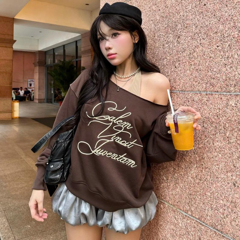 Calem.Club - Áo sweater lệch vai Calem Vincit Off-Shoulder vải nỉ chân cua không xù lông form rộng áo trễ vai