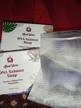 Product Review of [2 PCS ]SABUN GLOWING DNA SALMON AFEELGLOW Soap from b**2 2